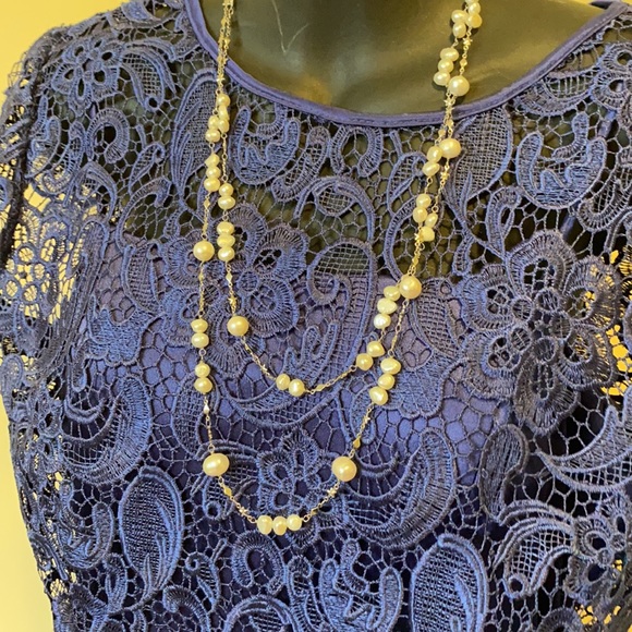 Blue lace dress - Picture 5 of 5